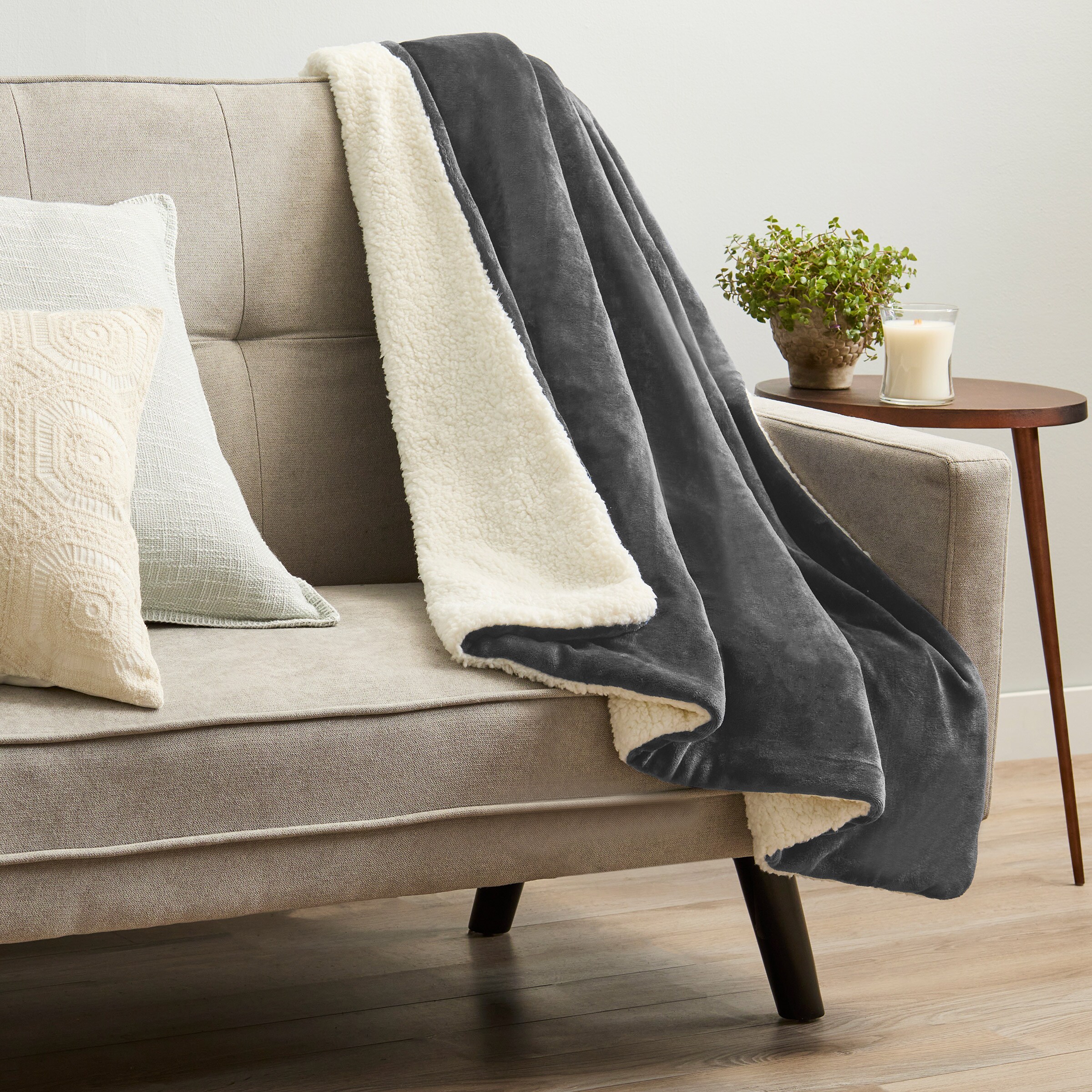 Sunbeam Northern Luxe Heated Throw Dark Grey