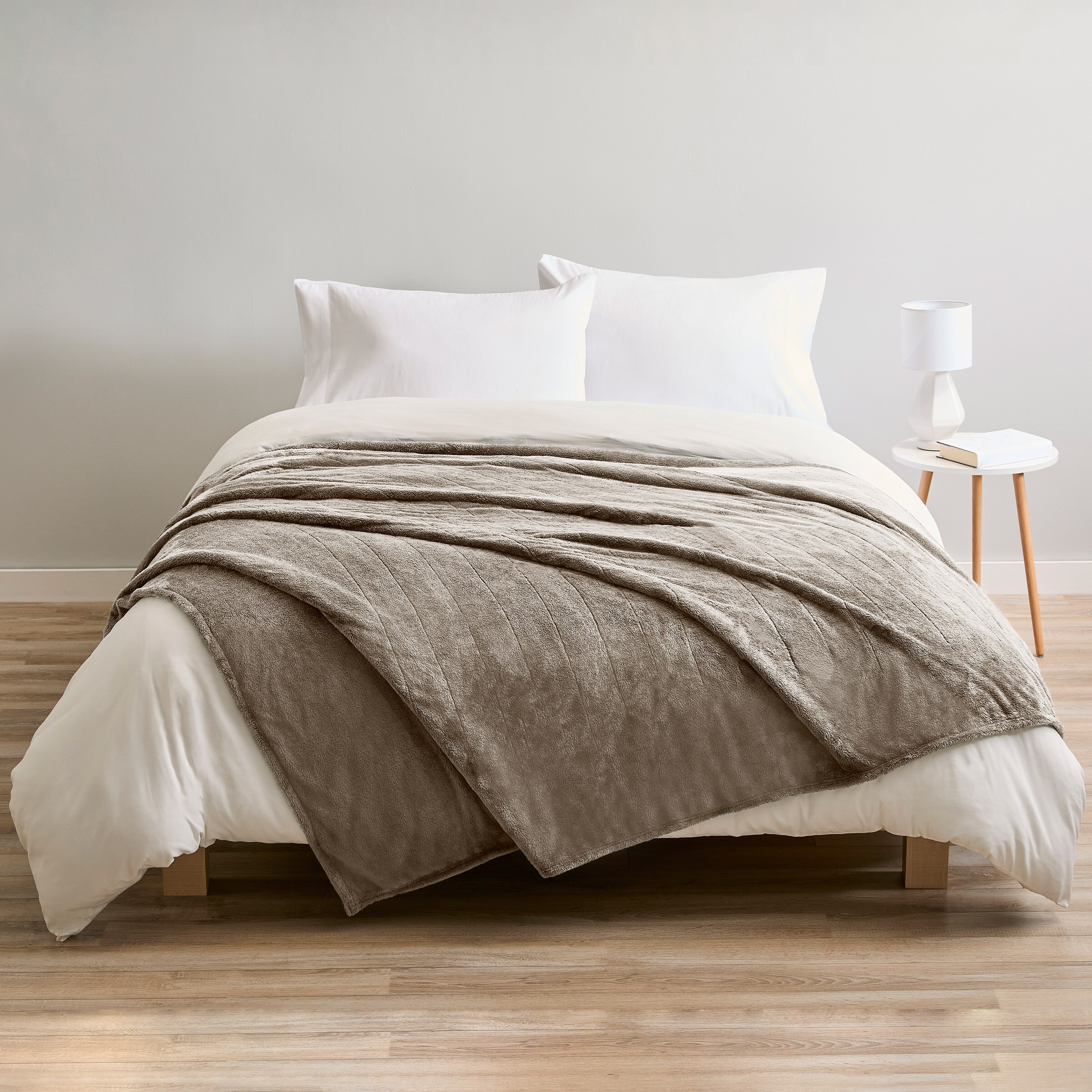 Sunbeam Arctic Plush Connected Heated Blanket, Queen Beige